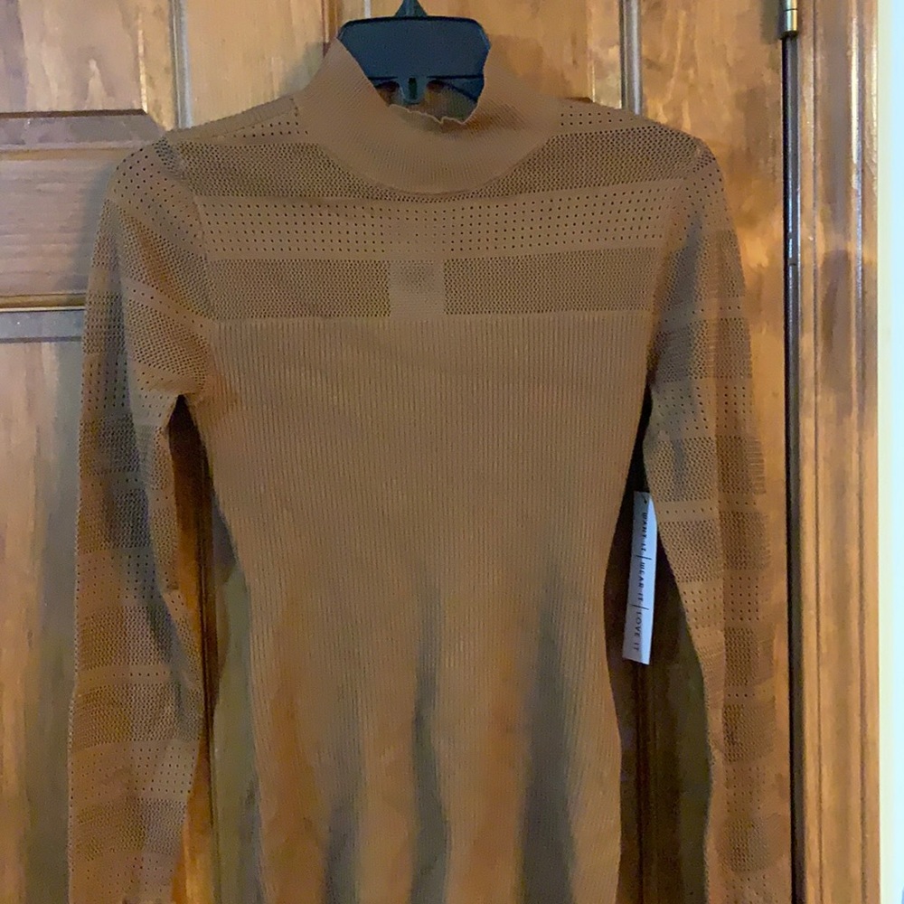 New Grave Fame Sweater L NWT